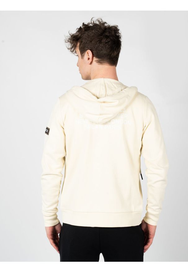 Iceberg Bluza "Hoodie" | E0726300 | Mężczyzna | Beżowy. Okazja: na co dzień. Kolor: beżowy. Materiał: bawełna. Wzór: aplikacja. Styl: casual, sportowy