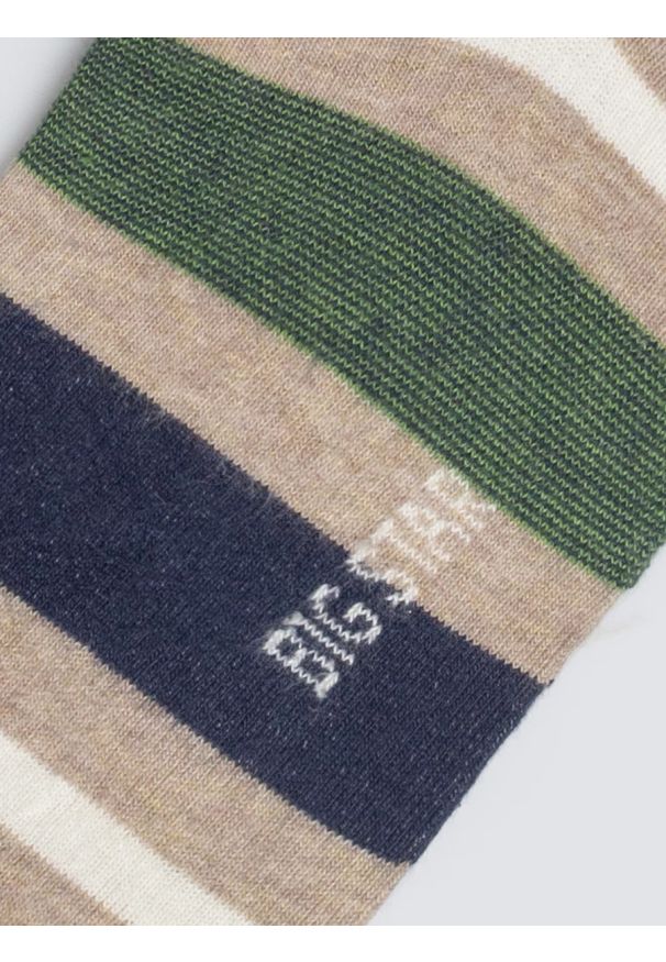 Big-Star - Skarpety bawełniane męskie w kolorowe paski beżowe Ismaelo 801. Kolor: beżowy. Materiał: bawełna. Wzór: kolorowy, paski