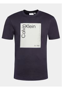 Calvin Klein T-Shirt Square Logo K10K112503 Granatowy Regular Fit. Kolor: niebieski. Materiał: bawełna