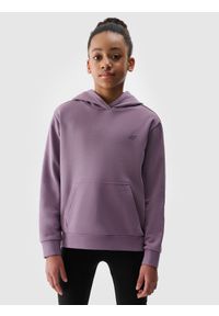 4f - 4F Bluza dresowa nierozpinana z kapturem dziewczęca - fioletowa 122 (6-7 lat). Okazja: na co dzień. Typ kołnierza: kaptur. Kolor: fioletowy. Materiał: dresówka. Wzór: gładki, ze splotem. Sezon: lato. Styl: casual, sportowy #1
