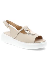 S.Barski - Sandały damskie S. Barski, na platformie skórzane z ozdobą i na sprzączkę, beżowe, GR51-603. Okazja: na co dzień. Zapięcie: sprzączka. Kolor: beżowy. Materiał: skóra. Wzór: aplikacja. Sezon: lato. Obcas: na platformie. Styl: casual, elegancki #1