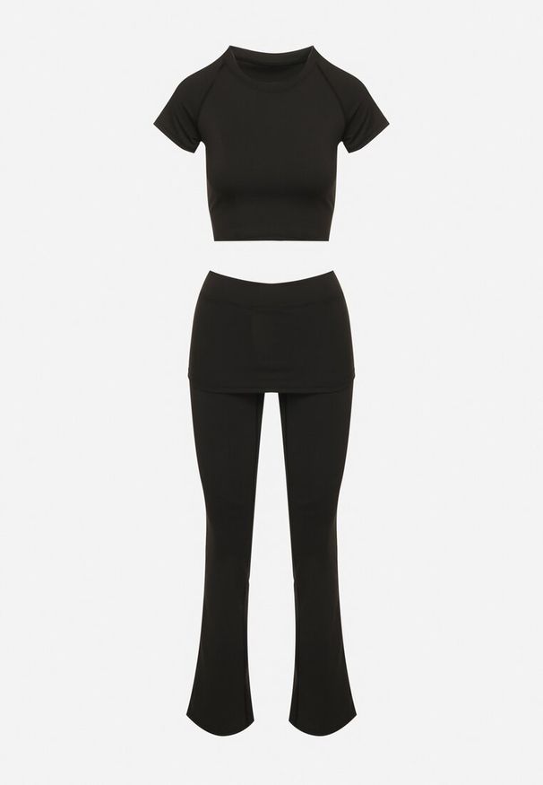 Born2be - Czarny Komplet Sportowy Dopasowany T-shirt i Wywijane Spodnie Dzwony Silenira. Kolor: czarny. Materiał: jeans, materiał