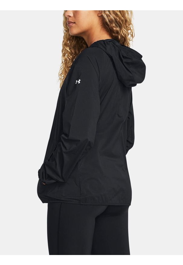 Kurtka do biegania damska Under Armour Phantom Windbreaker. Kolor: czarny. Sport: bieganie