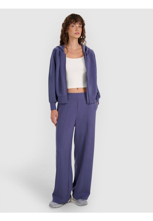4f - 4F Bluza dresowa rozpinana z modalem damska - granatowa XL. Okazja: na co dzień. Typ kołnierza: kaptur. Kolor: niebieski. Materiał: dresówka. Długość rękawa: raglanowy rękaw. Wzór: gładki, ze splotem. Styl: sportowy, casual. Sport: fitness