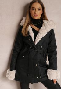 Renee - Czarno-Beżowa Kurtka Parka z Futerkiem Teyo. Kolor: czarny. Materiał: futro. Sezon: zima, jesień