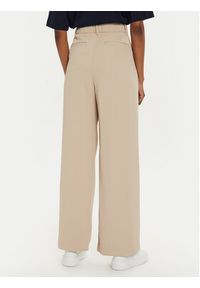 GAP - Gap Spodnie materiałowe 855968-04 Khaki Straight Fit. Kolor: brązowy. Materiał: syntetyk #2