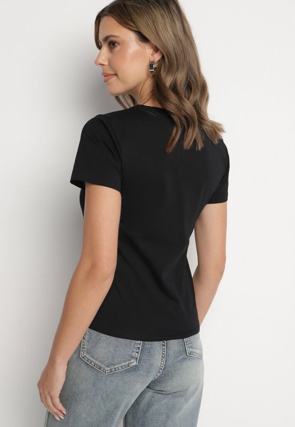 Born2be - Czarny Klasyczny T-shirt z Bawełny Lorali. Okazja: na co dzień, na spacer. Kolor: czarny. Materiał: bawełna. Wzór: gładki. Styl: klasyczny