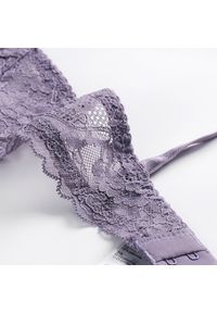 Intica - Komplet bielizny z koronki na romantyczne wieczory Eirini. Kolor: fioletowy. Materiał: koronka. Wzór: koronka #3