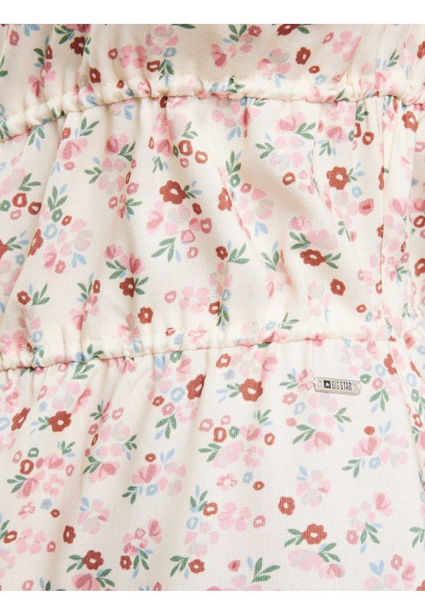 Big-Star - Sukienka damska mini z wiskozy z motywem kwiatowym kremowa Casie 102. Okazja: na spacer. Kolor: kremowy. Materiał: wiskoza. Długość rękawa: na ramiączkach. Wzór: kwiaty. Sezon: lato. Styl: elegancki, wakacyjny. Długość: mini