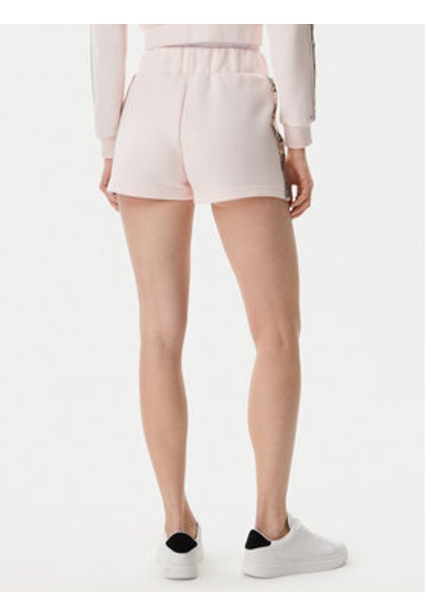 Guess Szorty 147817 Różowy Short Fit. Kolor: różowy. Materiał: syntetyk