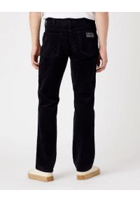 Wrangler - WRANGLER TEXAS MĘSKIE SPODNIE SZTRUKSY BLACK W121A2100 112320120. Materiał: sztruks #4