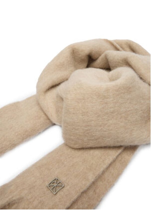 Calvin Klein Szalik Emblem Brushed LV04D8069G Beżowy. Kolor: beżowy. Materiał: poliester
