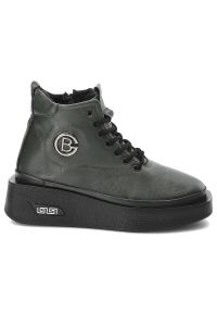 Zielone Botki Artiker Modne Obuwie Damskie. Okazja: na co dzień. Kolor: zielony. Materiał: skóra. Obcas: na koturnie. Styl: casual, elegancki. Wysokość obcasa: średni #4