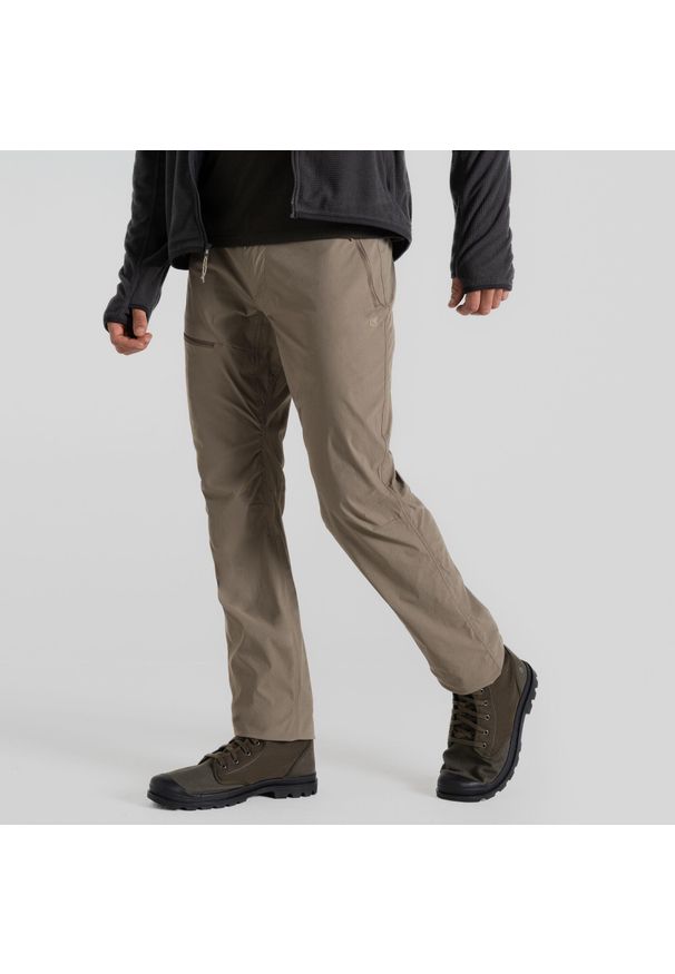 CRAGHOPPERS - Spodnie turystyczne męskie Craghoppers NosiLife Pro Trouser III. Kolor: brązowy. Sezon: lato. Sport: turystyka piesza