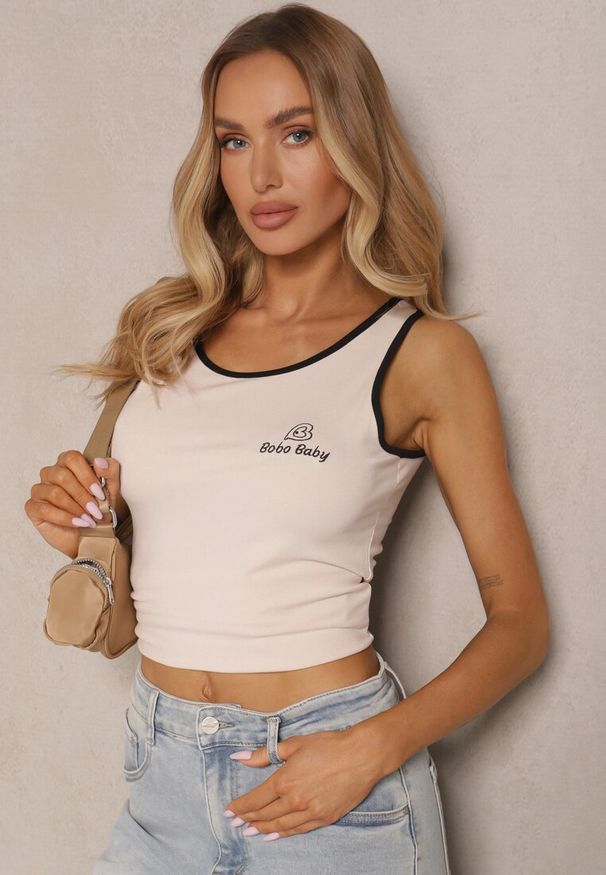 Renee - Jasnobeżowy Top z Wiskozą i Ozdobnym Nadrukiem Amotia. Okazja: na co dzień. Kolor: beżowy. Materiał: wiskoza. Wzór: nadruk. Styl: casual