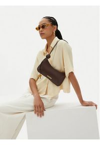 JACQUEMUS Torebka Le Bisou Perle 23E231BA057-3000 Brązowy. Kolor: brązowy. Materiał: skórzane #9