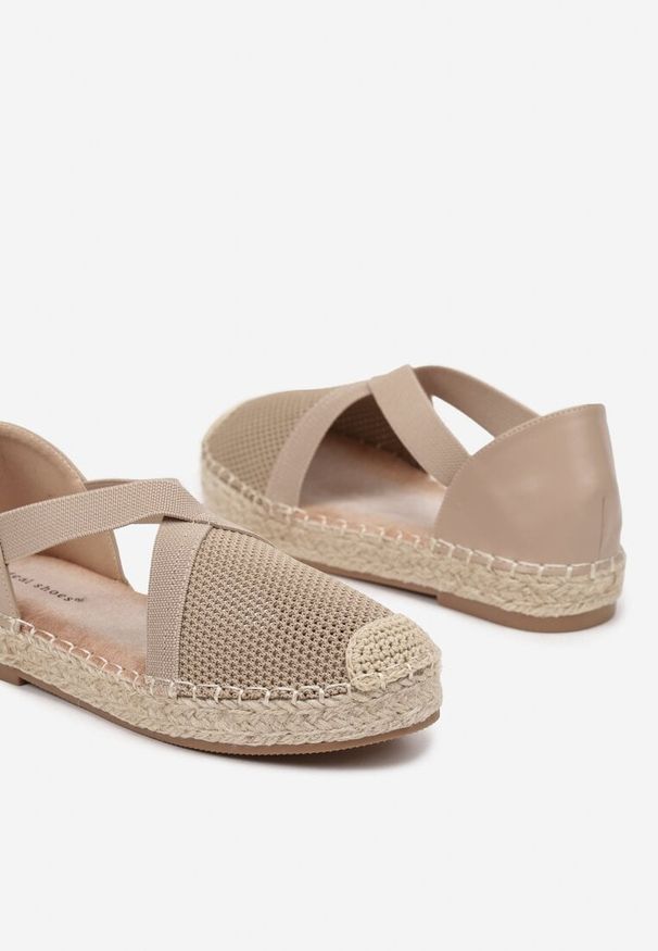 Born2be - Ciemnobeżowe Espadryle Ozdobione Plecionką i Paskiem Morinia. Okazja: na co dzień. Zapięcie: pasek. Kolor: beżowy. Wzór: aplikacja. Obcas: na obcasie. Styl: elegancki, casual. Wysokość obcasa: niski