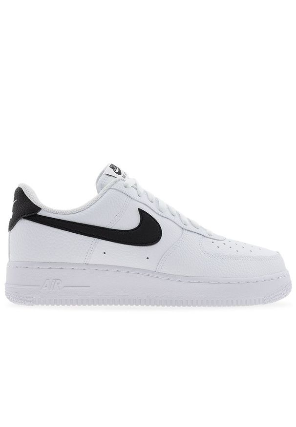Buty męskie Nike Air Force 1 '07 CT2302-100 - białe. Zapięcie: sznurówki. Kolor: biały. Materiał: skóra. Szerokość cholewki: normalna. Model: Nike Air Force