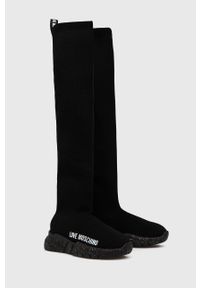 Love Moschino Buty damskie kolor czarny na platformie. Nosek buta: okrągły. Kolor: czarny. Szerokość cholewki: normalna. Obcas: na platformie #2