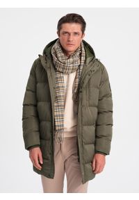 Ombre Clothing - Długa zimowa kurtka męska pikowana o satynowym wykończeniu - khaki V1. Kolor: brązowy. Materiał: satyna. Długość: długie. Wzór: nadruk. Sezon: zima. Styl: elegancki