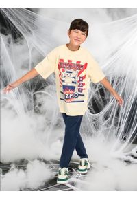 Sinsay - Koszulka Gremliny - kremowy. Kolor: kremowy. Długość rękawa: krótki rękaw. Długość: krótkie. Wzór: nadruk #1