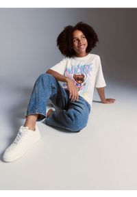 Reserved - Bawełniany t-shirt z nadrukiem - złamana biel. Materiał: bawełna. Wzór: nadruk