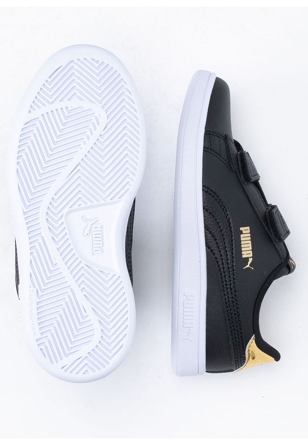 Sneakersy dziecięce czarne Puma Smash V2 Mirror Metallic V PS. Okazja: na uczelnię. Kolor: czarny. Materiał: skóra ekologiczna, guma. Szerokość cholewki: normalna. Wzór: aplikacja