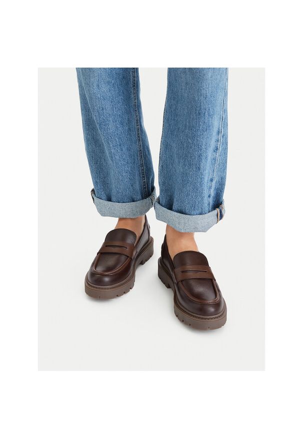 Loafersy Lasocki. Kolor: brązowy