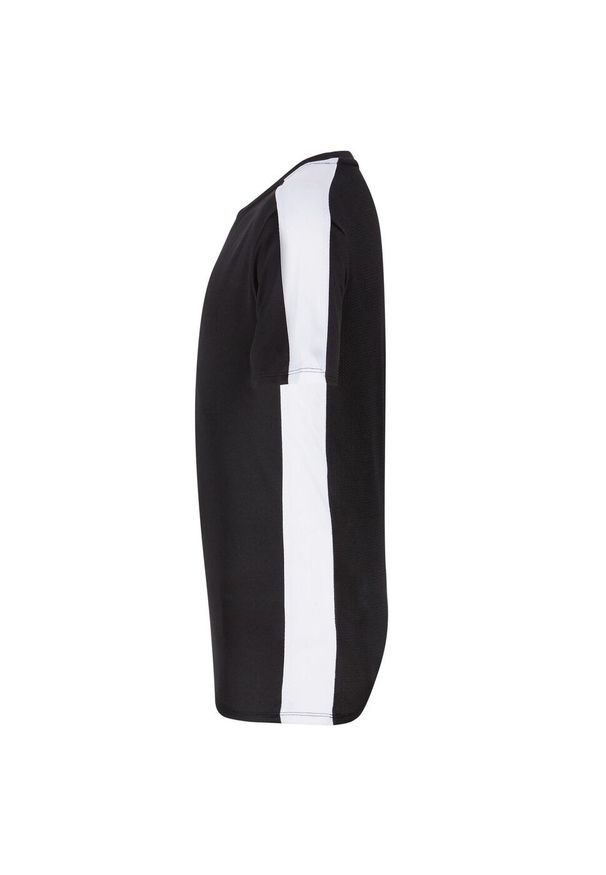 Koszulka treningowa chłopięca Nike Jr Dri-fit Academy 23. Kolor: czarny. Materiał: poliester. Długość rękawa: krótki rękaw. Technologia: Dri-Fit (Nike). Długość: krótkie