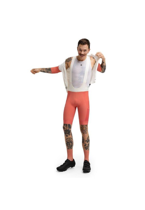 SIROKO - Męskie spodenki rowerowe gravel Kolarstwo Siroko Rugged Tile. Kolor: czerwony. Długość: długie. Sport: kolarstwo