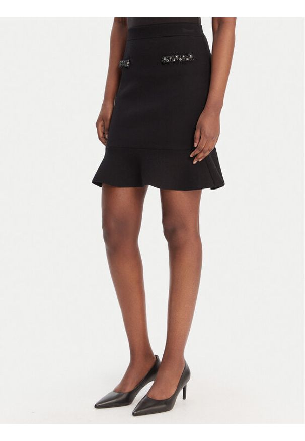 Guess Spódnica mini W6RD75 Z4422 Czarny Regular Fit. Kolor: czarny. Materiał: wiskoza