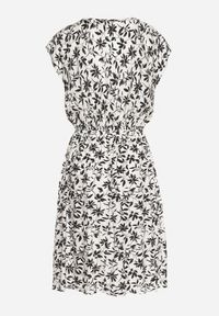 Born2be - Biała Sukienka z Bawełną i Kwiatowym Wzorem Lumianisse. Okazja: na co dzień. Kolor: biały. Materiał: bawełna. Długość rękawa: krótki rękaw. Wzór: kwiaty. Sezon: lato. Styl: casual, elegancki #6