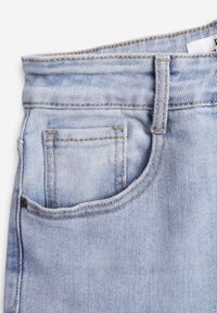 Born2be - Jasnoniebieskie Szerokie Jeansy z Bawełną o Prostym Kroju z Wysokim Stanem Miovera. Okazja: na co dzień. Stan: podwyższony. Kolor: niebieski. Wzór: koronka. Styl: casual, elegancki, klasyczny #4