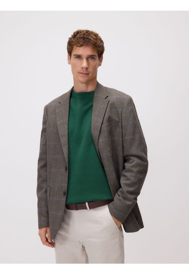 Reserved - Marynarka slim fit z wiskozą - ciemnobrązowy. Kolor: brązowy. Materiał: wiskoza