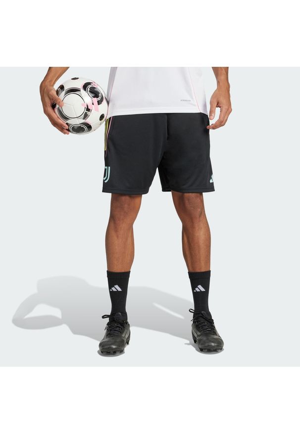Adidas - Szorty Juventus Tiro 25 Competition Training. Kolor: czarny. Sport: piłka nożna