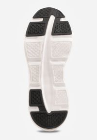 Renee - Czarne Siateczkowe Buty Sportowe na Podeszwie z Otworami Quilvia. Okazja: na co dzień. Kolor: czarny. Materiał: materiał #5