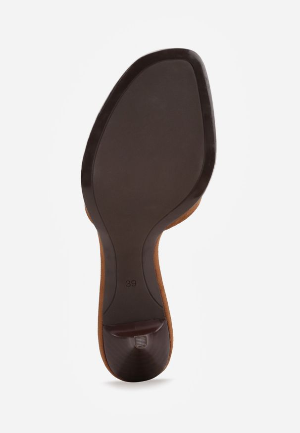 Born2be - Jasnobrązowe Minimalistyczne Klapki na Szpilce VICES z Imitacji Zamszu Fodita. Okazja: na co dzień. Kolor: brązowy. Materiał: zamsz. Obcas: na szpilce. Styl: elegancki, casual. Wysokość obcasa: średni