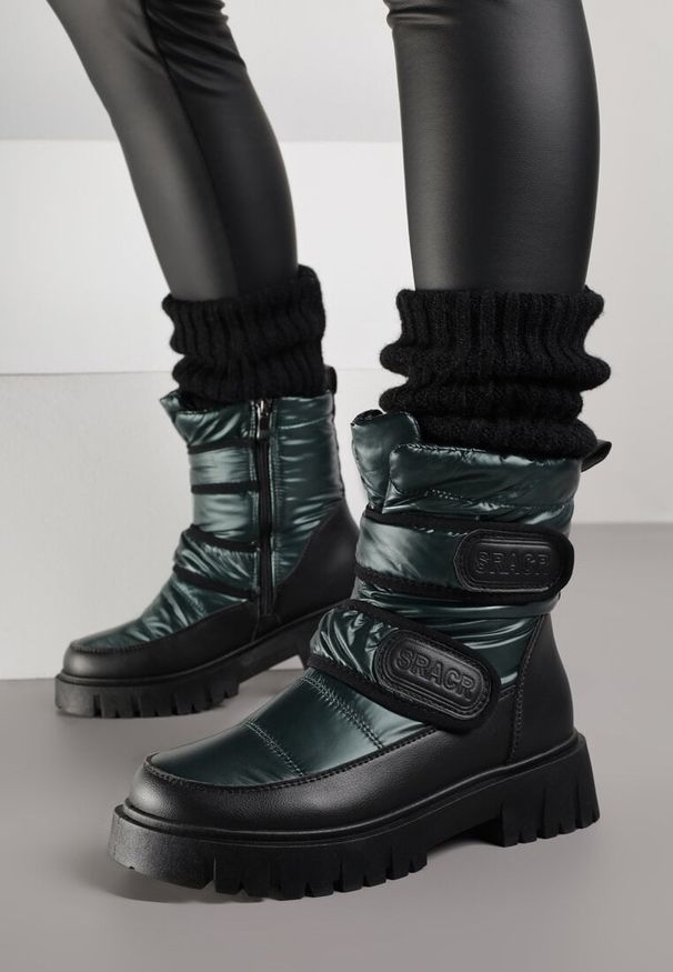 Born2be - Ciemnozielone Śniegowce na Rzepy Theman. Wysokość cholewki: za kostkę. Zapięcie: rzepy. Kolor: zielony. Materiał: materiał. Szerokość cholewki: normalna