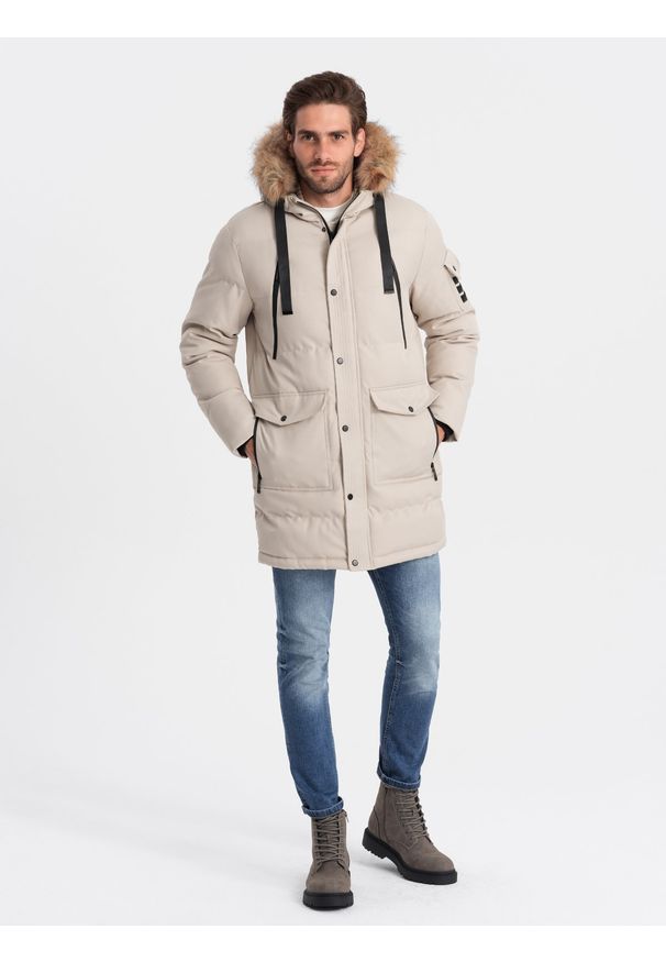 Ombre Clothing - Kurtka męska parka zimowa - beżowa V5 - Rozmiar: L. Kolor: beżowy. Materiał: poliester, futro. Długość: długie. Wzór: aplikacja. Sezon: zima
