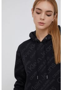 Calvin Klein Jeans Bluza damska kolor czarny z kapturem wzorzysta. Okazja: na co dzień. Typ kołnierza: kaptur. Kolor: czarny. Materiał: dzianina. Styl: casual