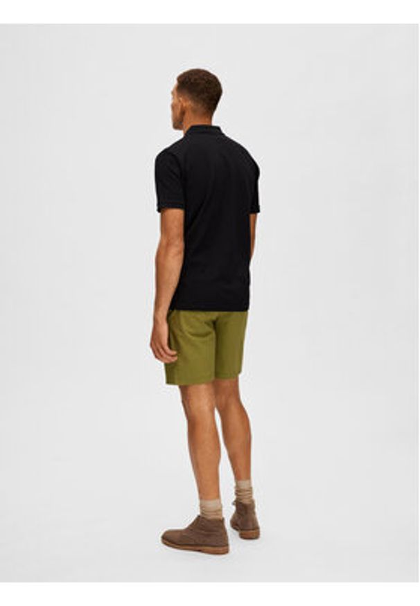 Selected Homme Polo 16087839 Czarny Regular Fit. Typ kołnierza: polo. Kolor: czarny. Materiał: bawełna