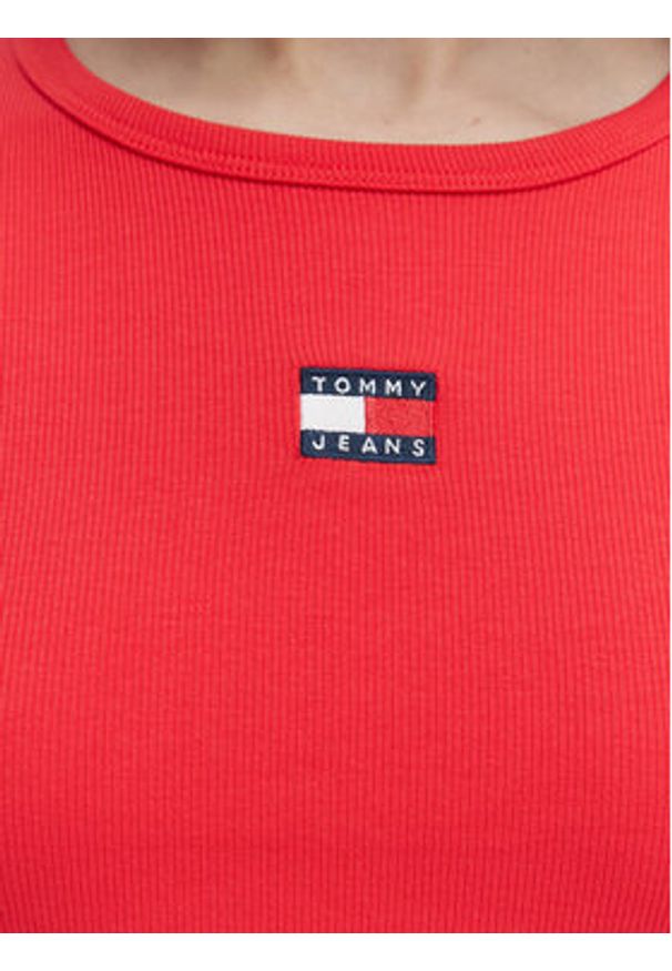 Tommy Jeans T-Shirt DW0DW17881 Czerwony Slim Fit. Kolor: czerwony. Materiał: bawełna