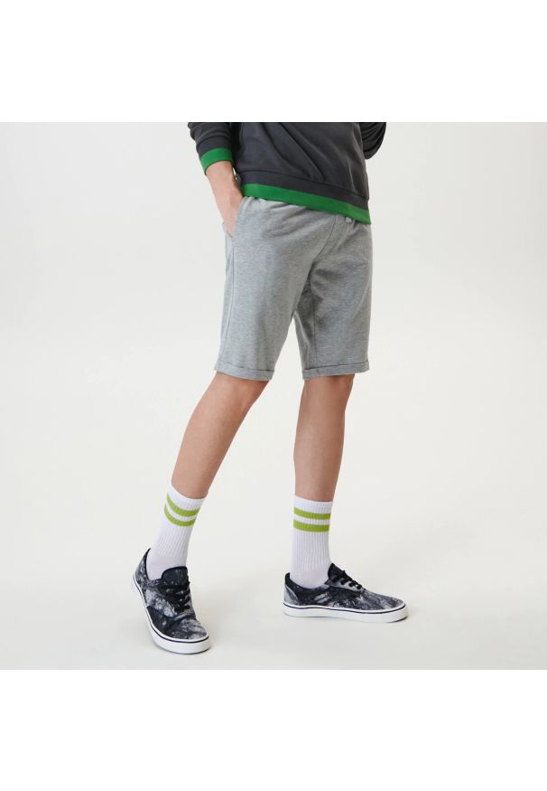 Sinsay - Szorty comfort - Jasny szary. Kolor: szary