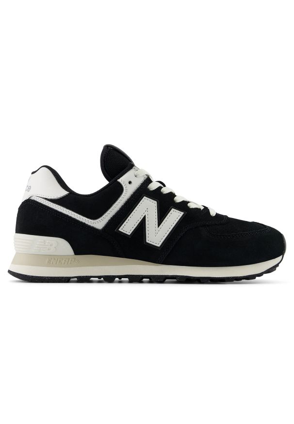 Buty unisex New Balance U574YCE – czarne. Kolor: czarny. Materiał: guma, zamsz, tkanina. Szerokość cholewki: normalna. Model: New Balance 574