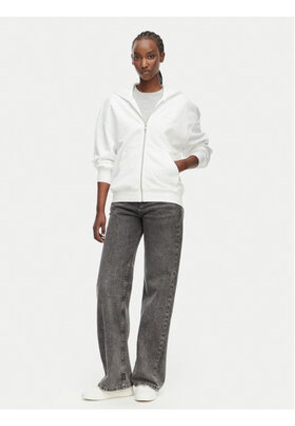 Calvin Klein Bluza LV044G215G Biały Relaxed Fit. Kolor: biały. Materiał: bawełna