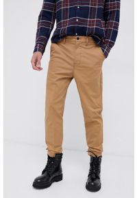 Lee Spodnie męskie kolor brązowy w fasonie chinos. Kolor: brązowy. Materiał: bawełna, tkanina