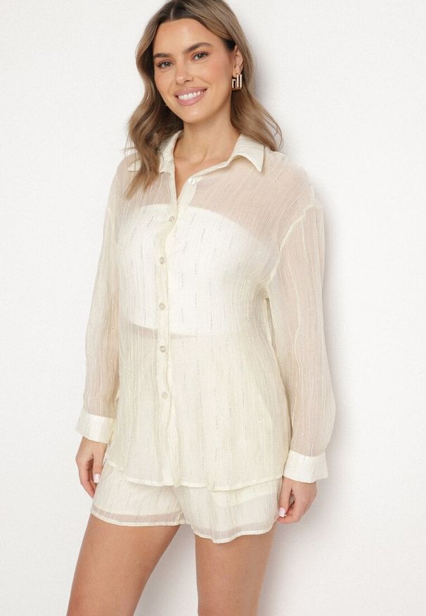 Born2be - Jasnobeżowy Komplet Ozdobiony Cyrkoniami Koszula i Szorty Jenorenea. Kolor: beżowy. Wzór: aplikacja