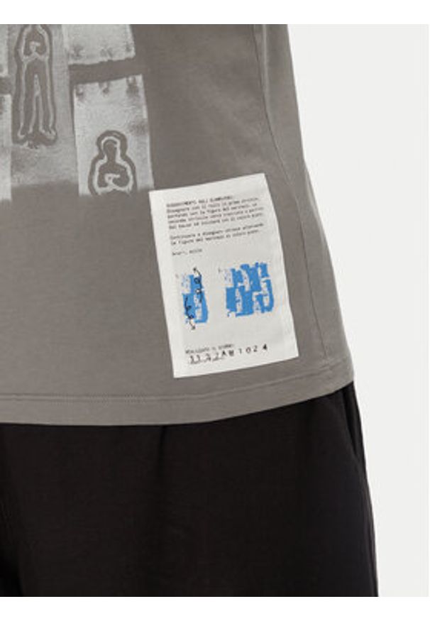 C.P. Company T-Shirt 18CMTS310A005431G Szary Regular Fit. Kolor: szary. Materiał: bawełna