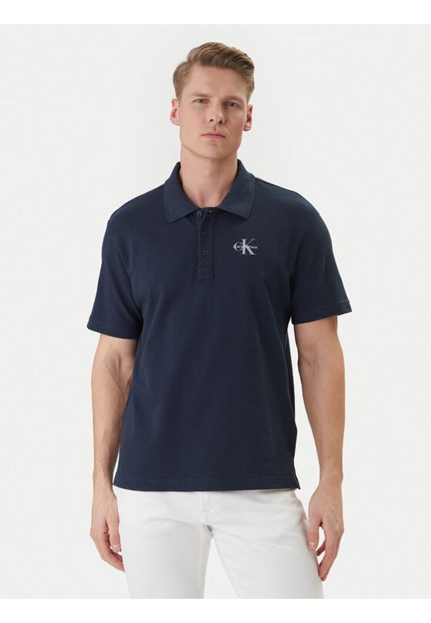 Calvin Klein Jeans Polo Easy Monologo LV04RF209G Granatowy Regular Fit. Typ kołnierza: polo. Kolor: niebieski. Materiał: bawełna