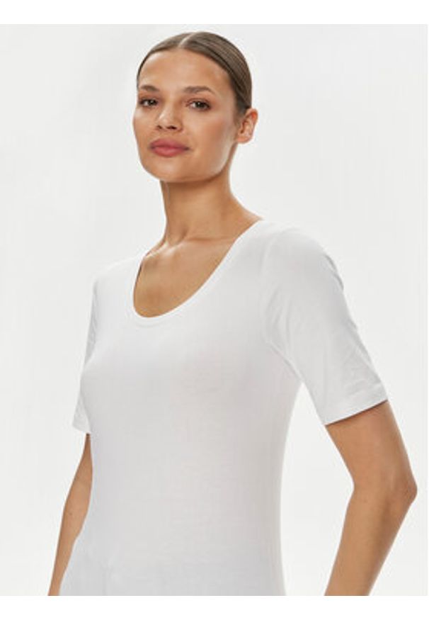 GANT - Gant T-Shirt 4203491 Biały Slim Fit. Kolor: biały. Materiał: bawełna